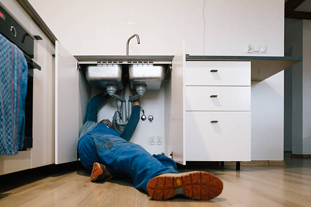 Professional Leak Detection technician working in Saline, MI
